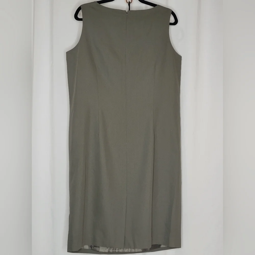 Talbots Woman Sleeveless Sheath Dress - Size 14